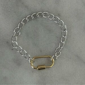 Silver Gold Two Tone Carabiner Clasp Bracelet 

Brand New

Stainless Steel